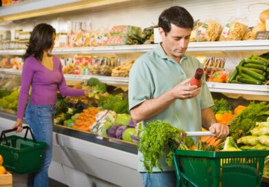 Покупаем продукты к новогоднему столу